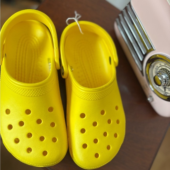Crocs—yellow - Picture 5 of 5